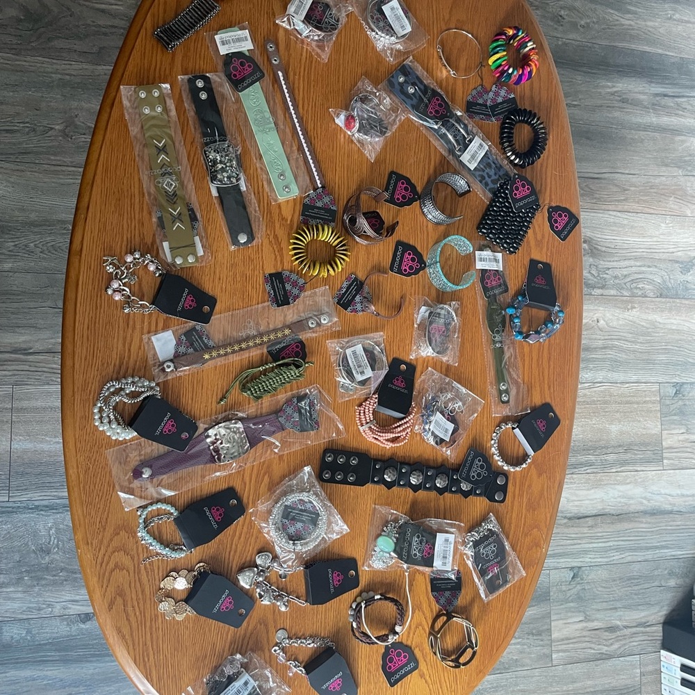 44 NWT Paparazzi bracelets